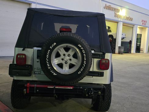 Used 2005 Jeep Wrangler Sport image 8