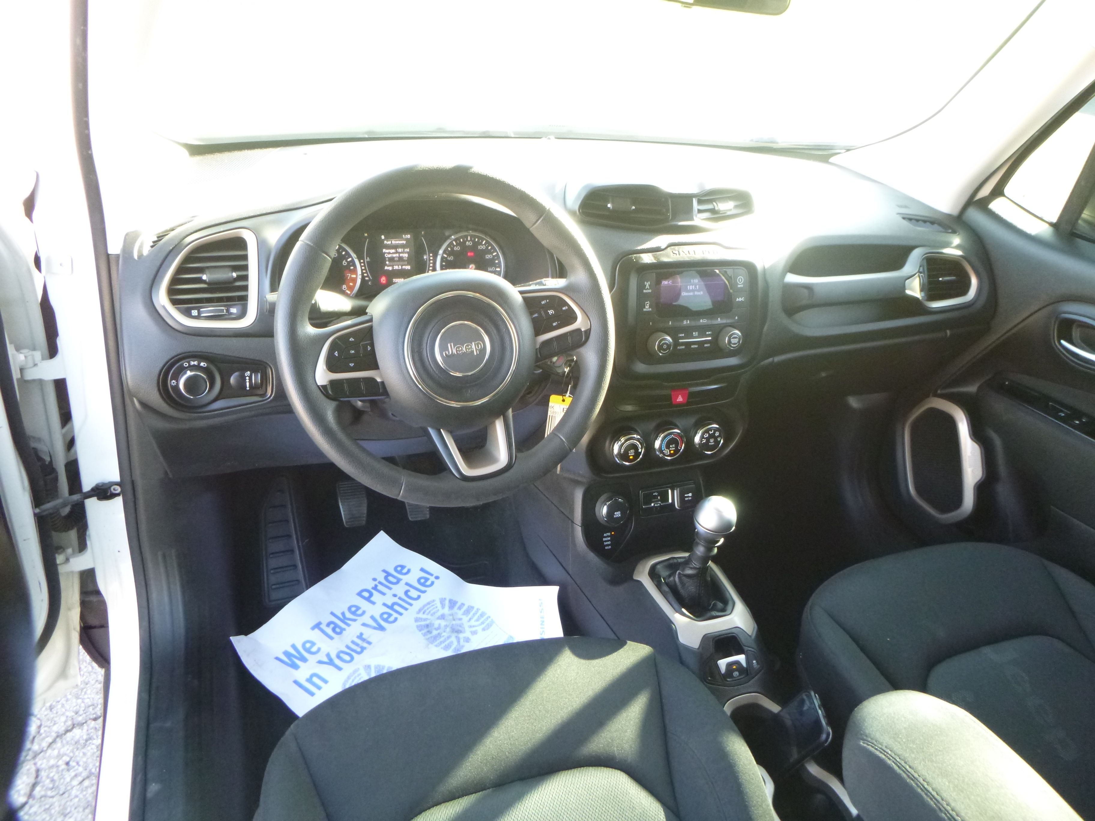 Used 2016 Jeep Renegade 4WD Sport image 15
