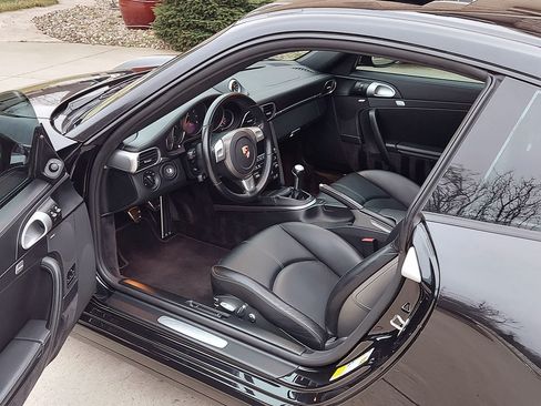 Used 2009 Porsche 911 Carrera 4S image 22