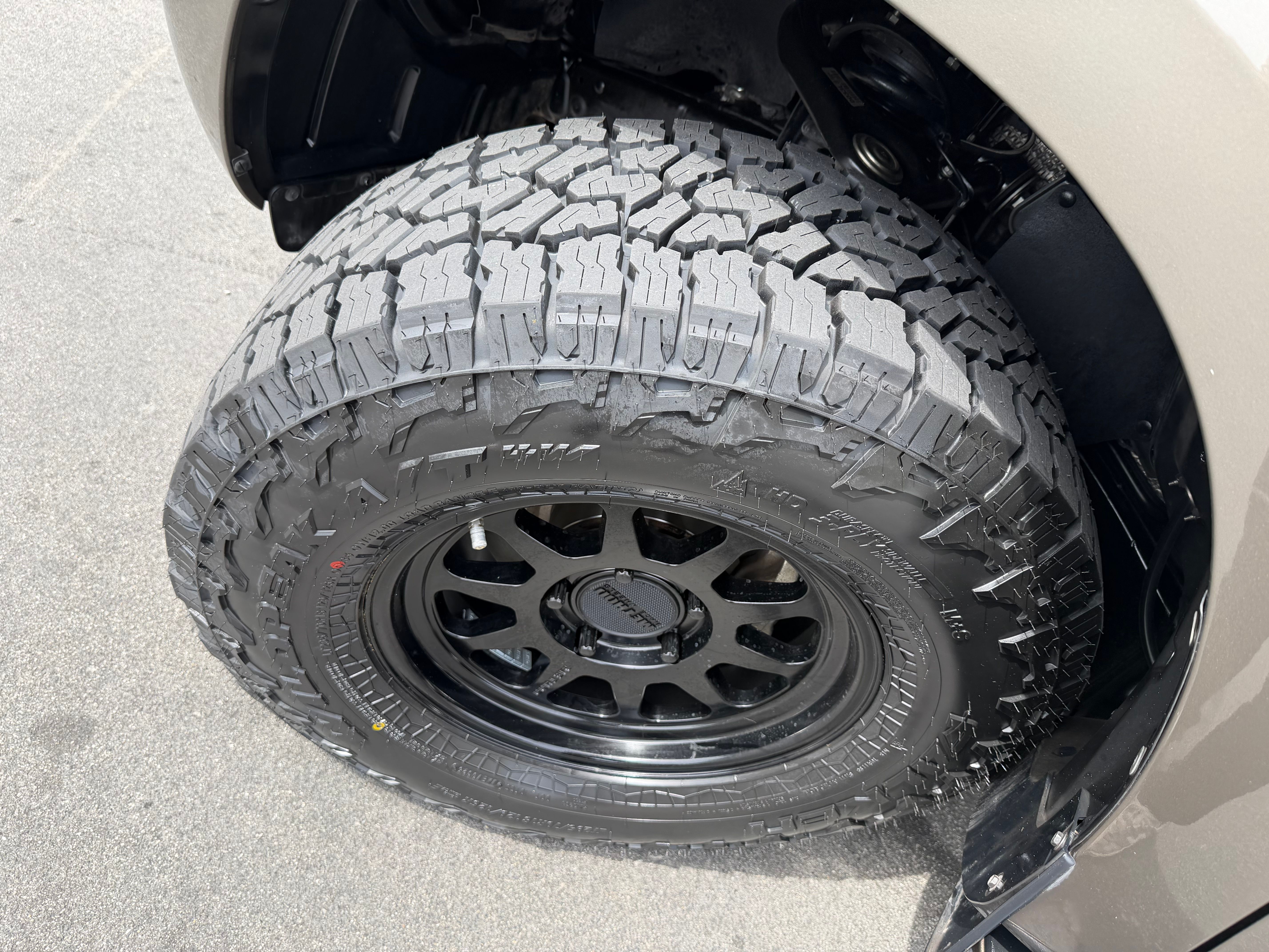 Used 2017 Toyota Sequoia Limited AWD/4WD image 13