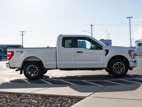 Used 2023 Ford F150 XL image 6