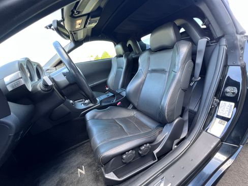 Used 2005 Nissan 350Z RWD image 19