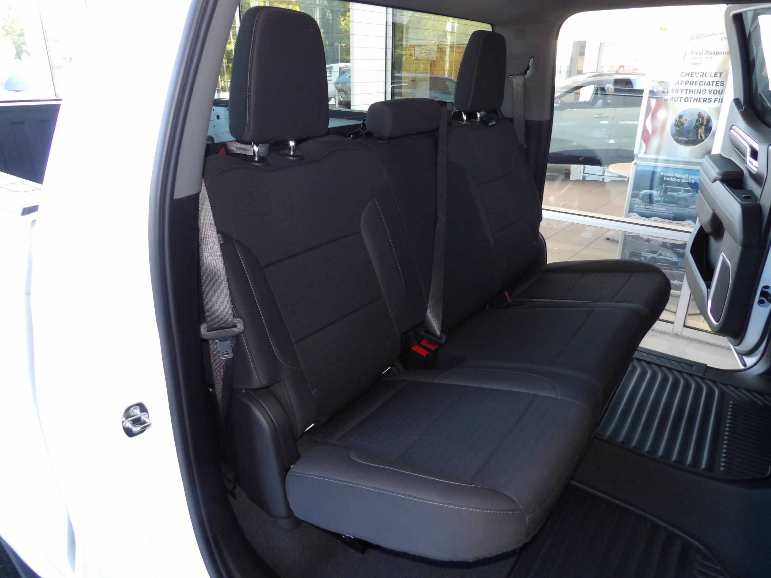 Used 2024 Chevrolet Silverado 1500 4x4 Crew Cab LT image 21