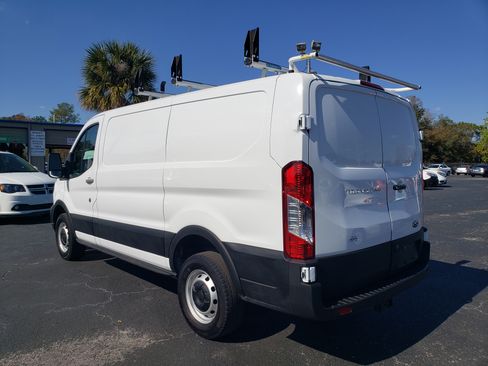 Used 2023 Ford Transit 250 image 3