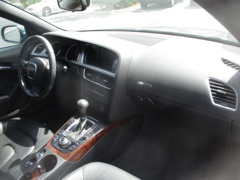 Used 2010 Audi A5 2.0T Premium Plus image 12