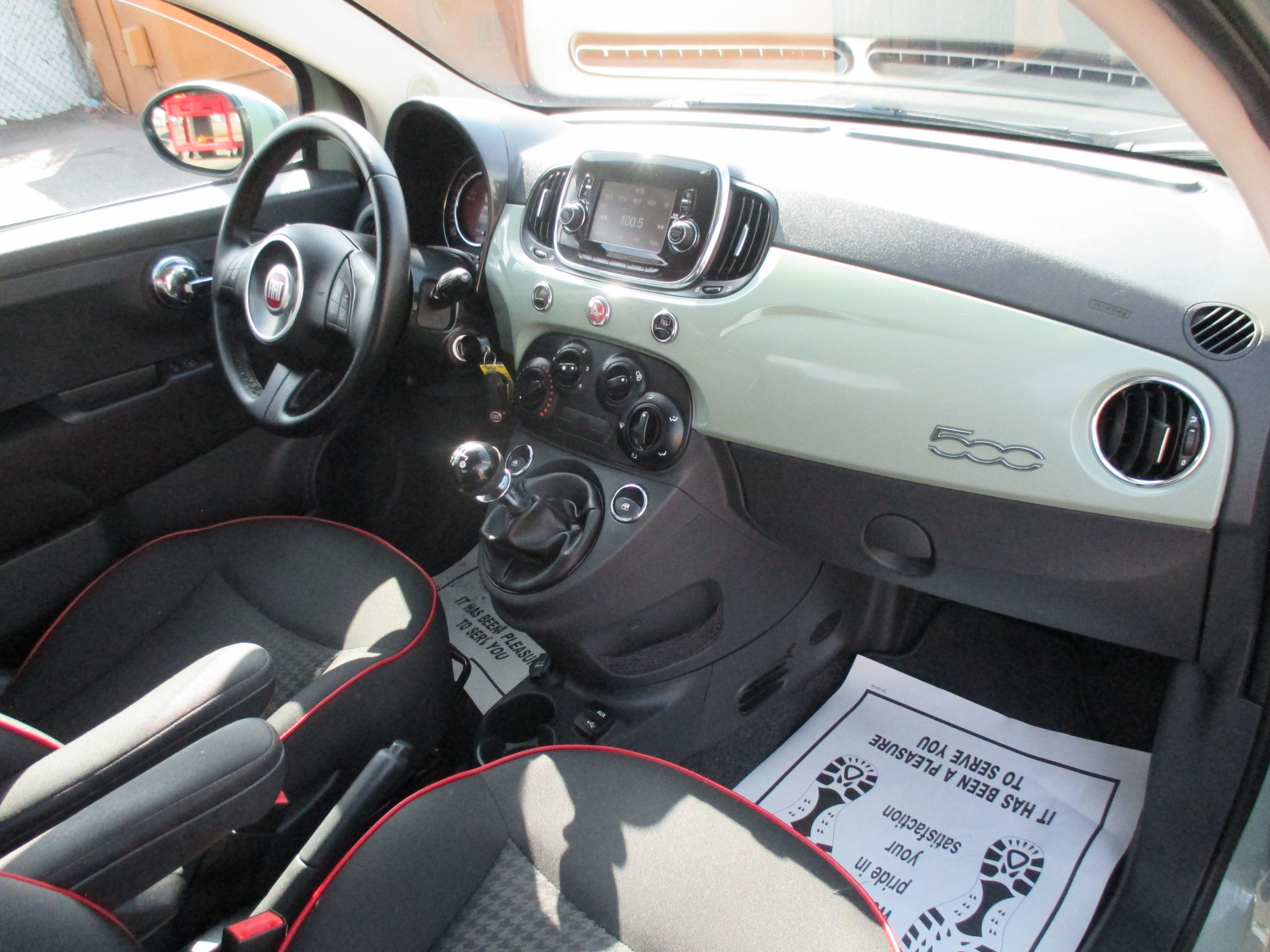 Used 2017 FIAT 500 Pop Hatchback FWD image 4