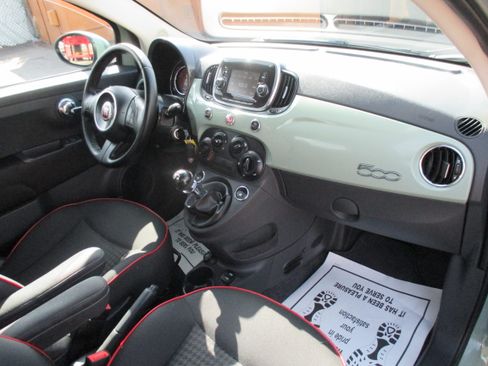 Used 2017 FIAT 500 Pop Hatchback FWD image 4