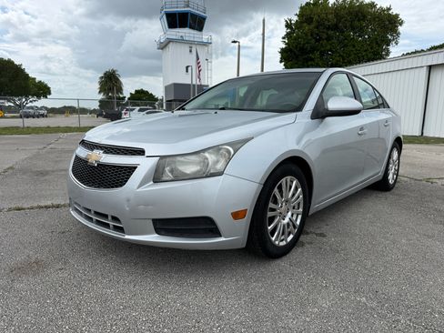 Used 2011 Chevrolet Cruze Eco FWD image 24