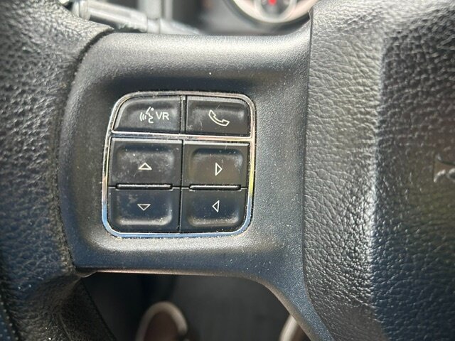 Used 2016 RAM 2500 4x4 Crew Cab ST image 9