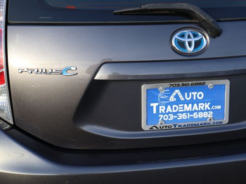 Used 2013 Toyota Prius C One image 11
