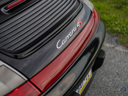 Used 2003 Porsche 911 Carrera 4S Coupe AWD/4WD image 14