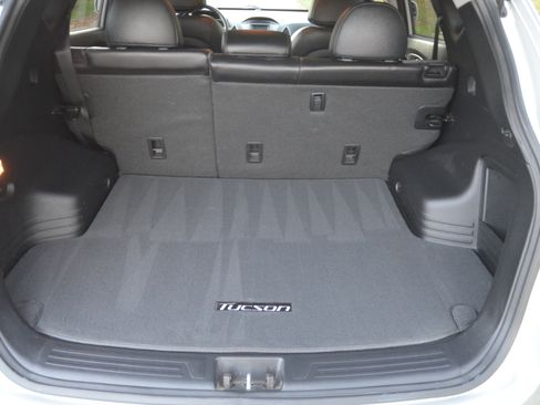 Used 2014 Hyundai Tucson SE image 19