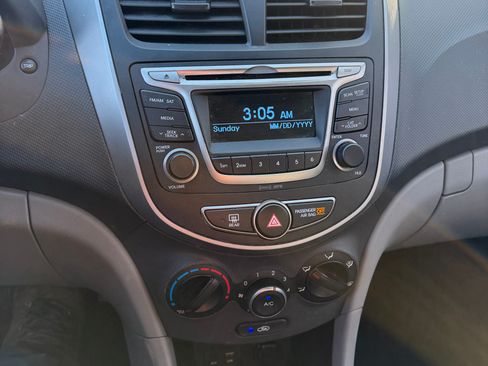 Used 2017 Hyundai Accent SE image 30