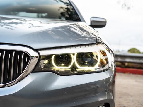 Used 2017 BMW 530i image 5