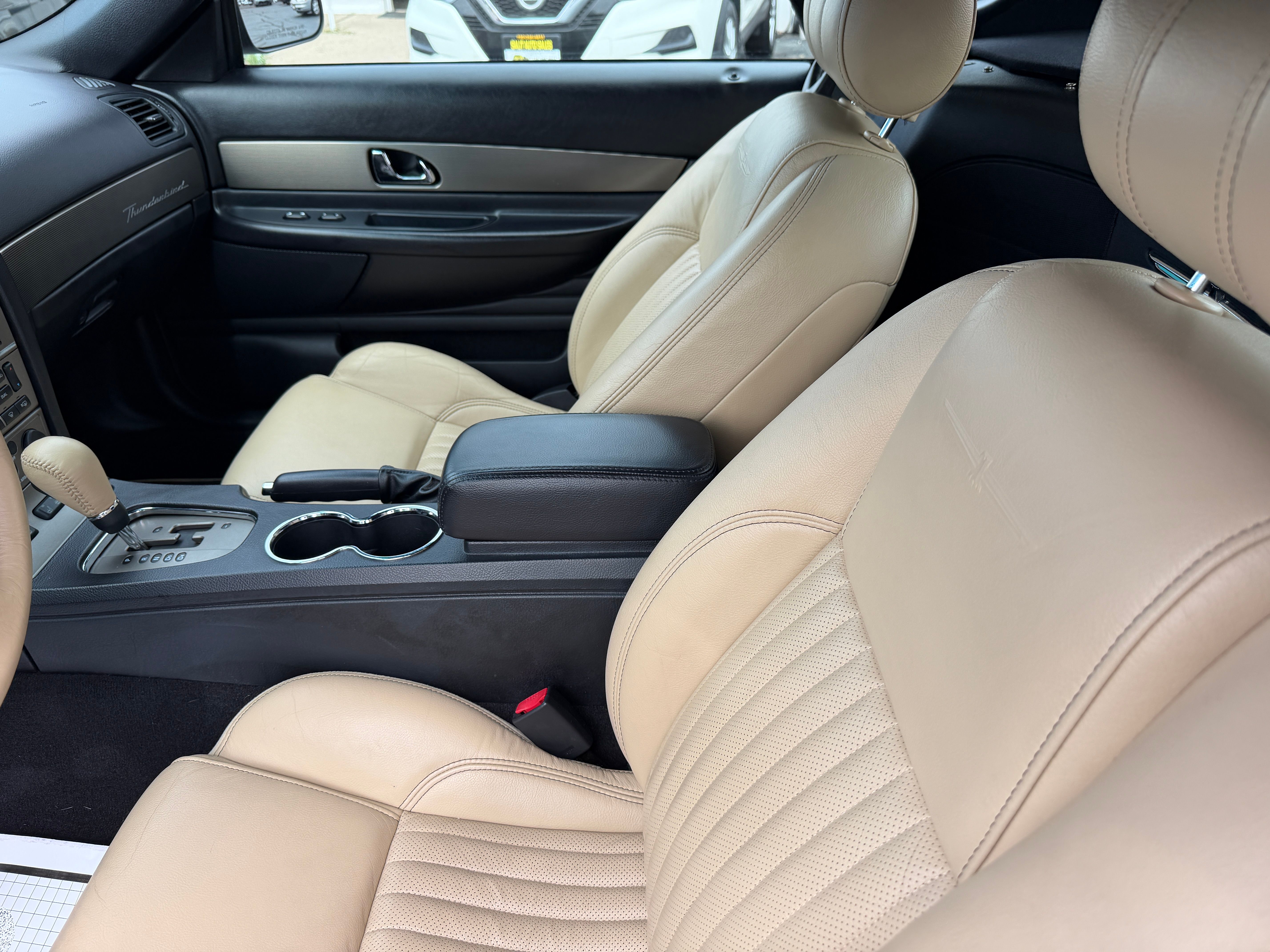 Used 2004 Ford Thunderbird UNAVAIL RWD image 6