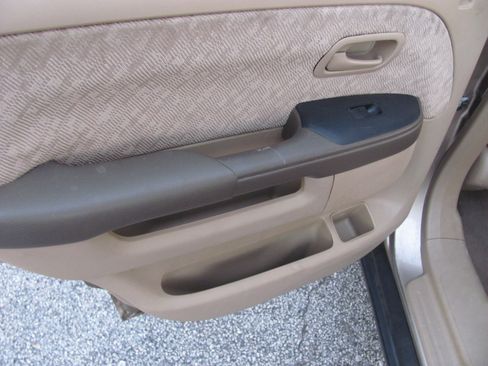 Used 2006 Honda CR-V EX image 16