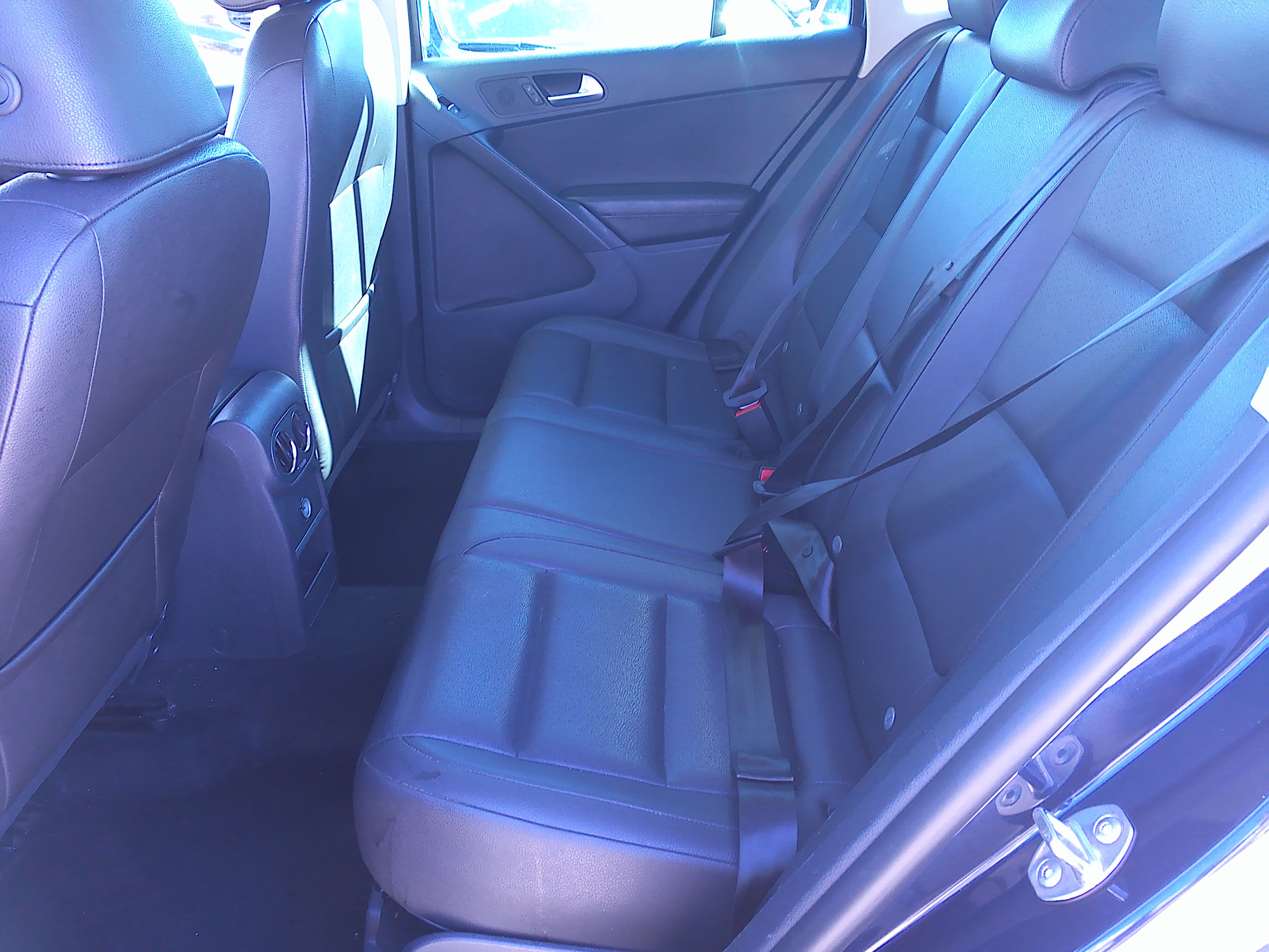 Used 2013 Volkswagen Tiguan 2.0T S Sport Utility 4D FWD image 8