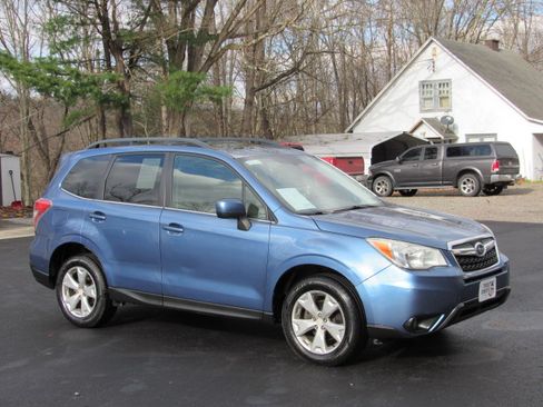 Used 2015 Subaru Forester 2.5i Limited image 14