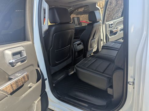 Used 2015 GMC Sierra 3500 Denali image 9