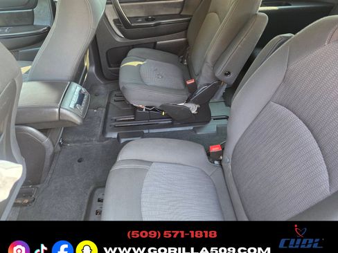 Used 2016 Chevrolet Traverse AWD LT w/ 2LT image 13
