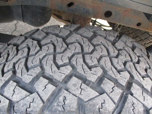 Used 2017 Ford F150 STX image 17