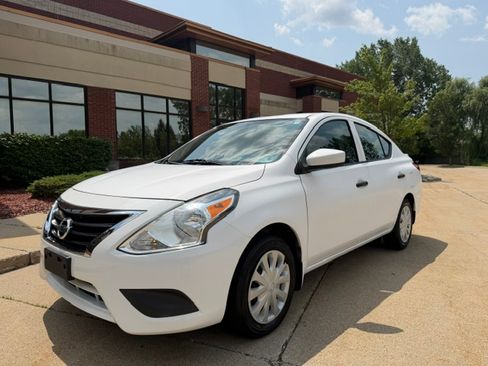 Used 2018 Nissan Versa S Plus FWD image 5
