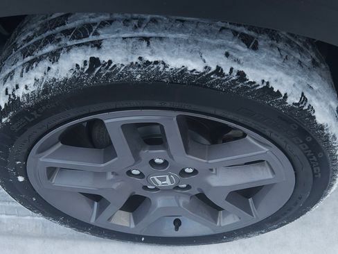 Used 2023 Honda Passport EX-L image 11