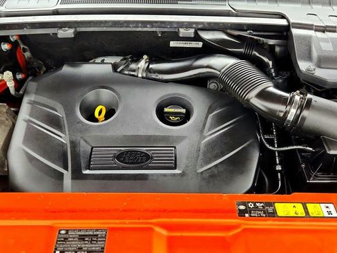 Used 2017 Land Rover Range Rover Evoque SE Dynamic image 29