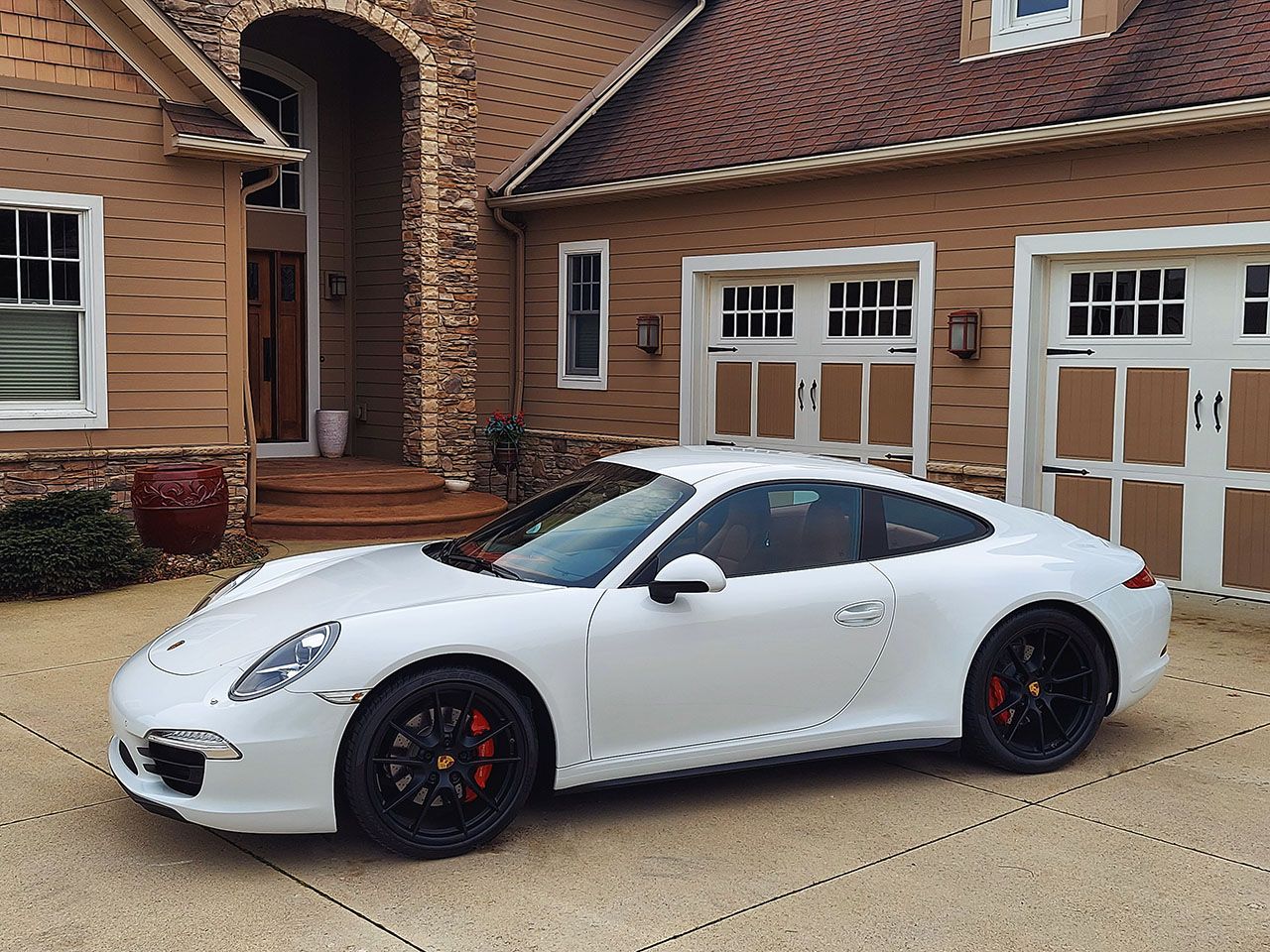 Used 2013 Porsche 911 Carrera 4S Coupe AWD/4WD image 4
