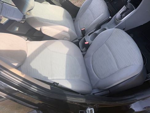 Used 2016 Hyundai Accent SE image 54