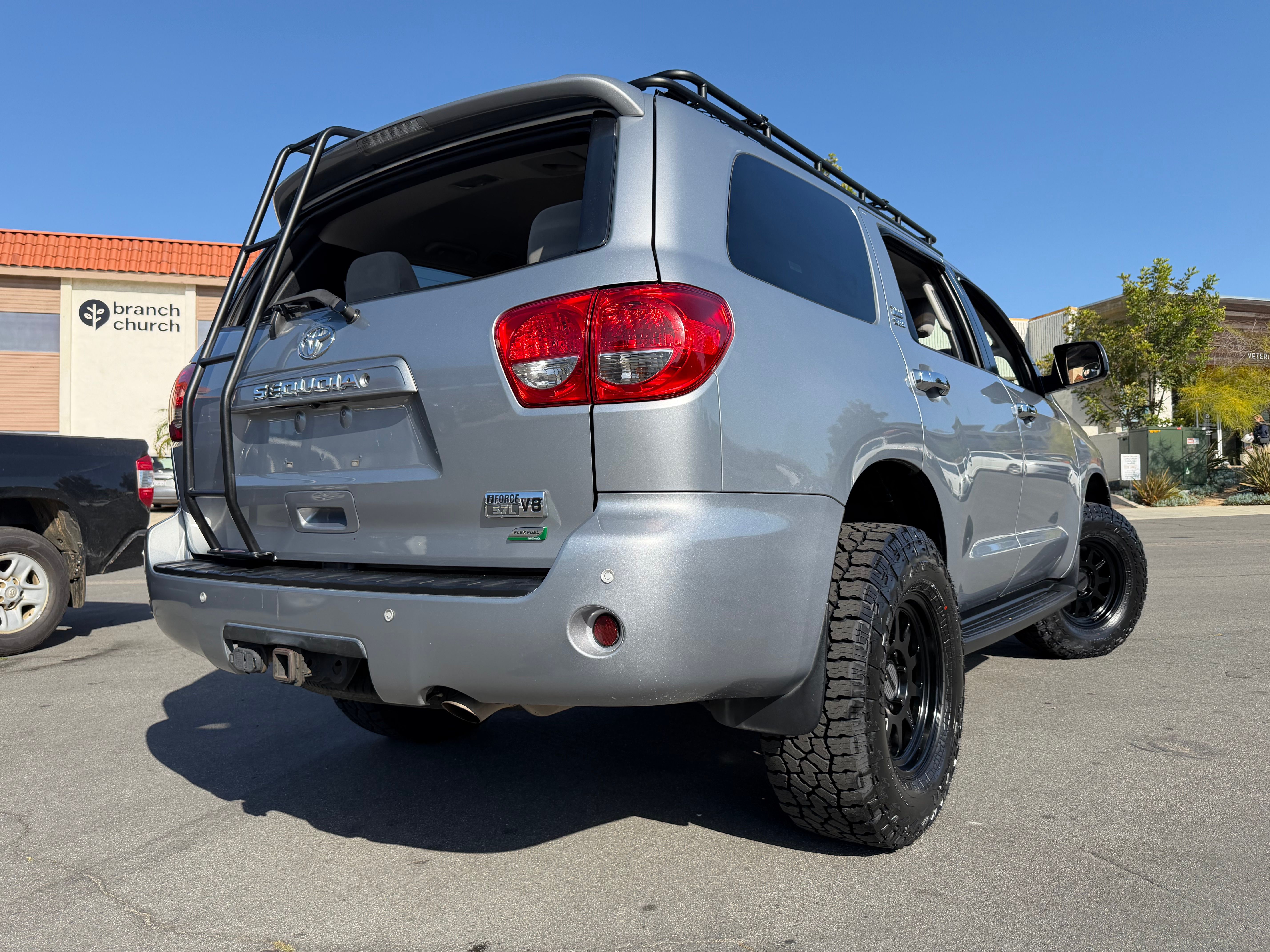 Used 2014 Toyota Sequoia 4WD SR5 image 9