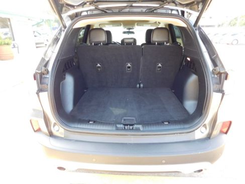 Used 2020 Ford Escape FWD SEL image 8