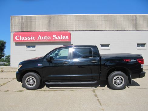 Used 2010 Toyota Tundra 4x4 CrewMax image 1