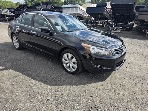 Used 2009 Honda Accord EX-L V6 Sedan image 3