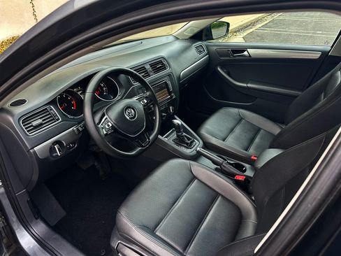 Used 2015 Volkswagen Jetta SE image 14