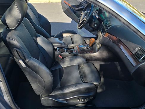 Used 2006 BMW 330Ci image 22