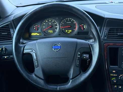 Used 2006 Volvo V70 2.4 image 43