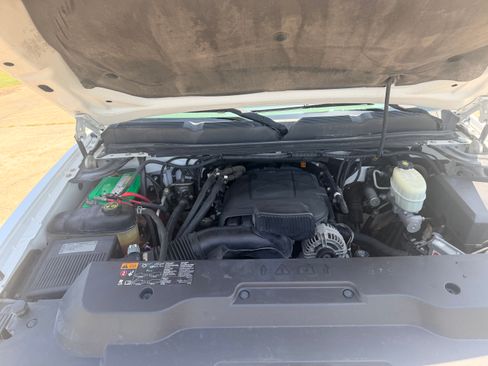 Used 2013 Chevrolet Silverado 2500 2WD Extended Cab image 19