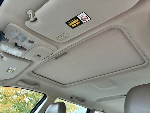 Used 2005 Volvo XC70 image 52