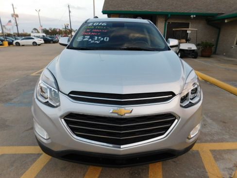 Used 2016 Chevrolet Equinox LT image 3