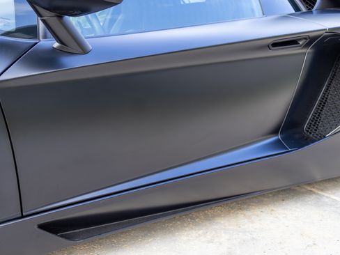 Used 2014 Lamborghini Aventador LP 700-4 Roadster AWD/4WD image 17