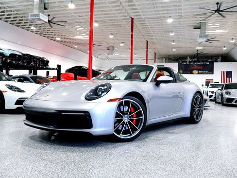 Used 2021 Porsche 911 Targa 4S AWD/4WD image 6