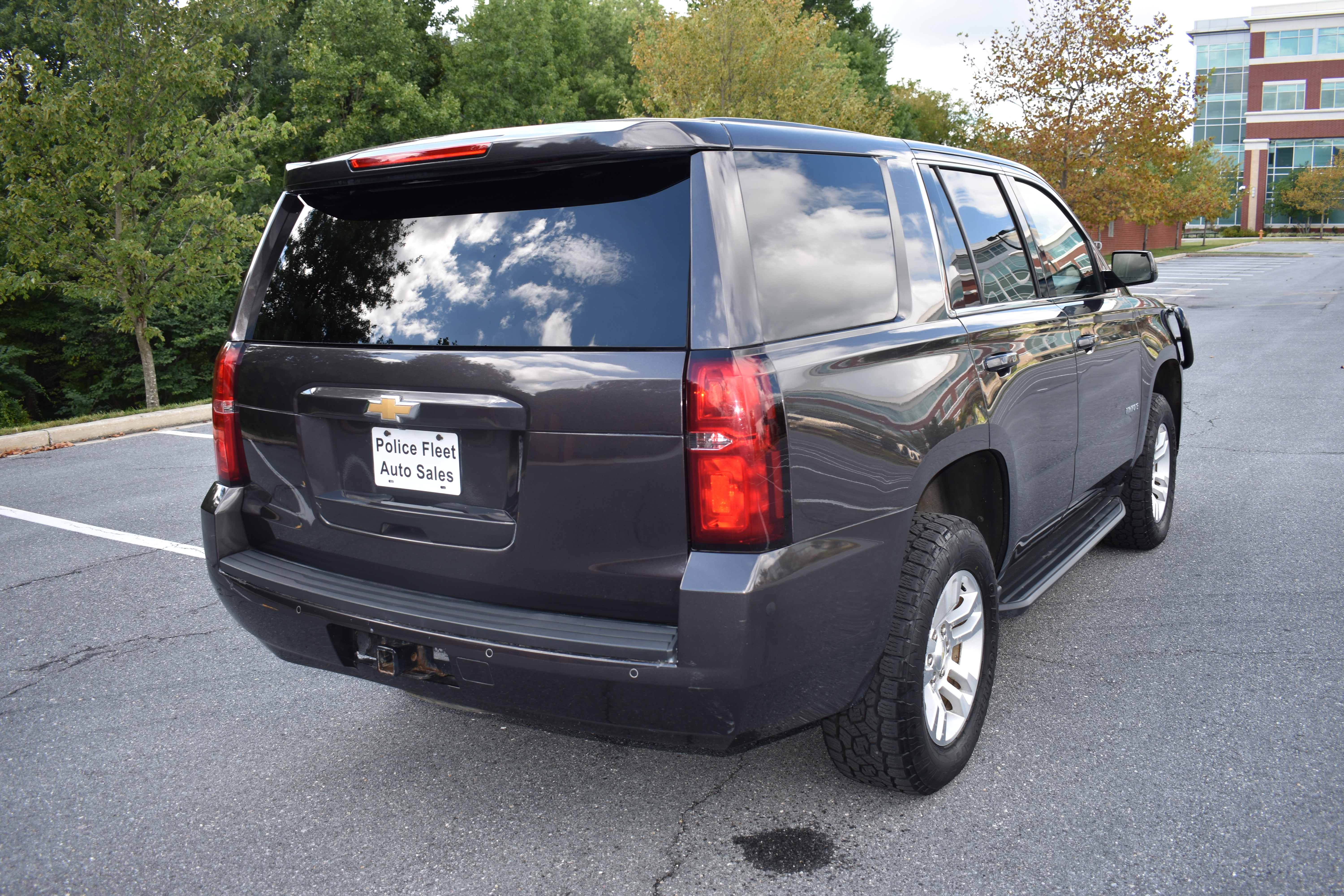 Used 2018 Chevrolet Tahoe 4WD image 8