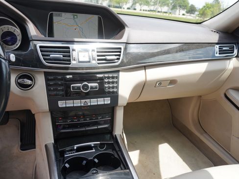 Used 2014 Mercedes-Benz E 350 4MATIC Wagon image 22