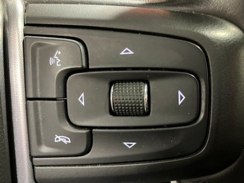 Used 2021 GMC Sierra 1500 Elevation image 14