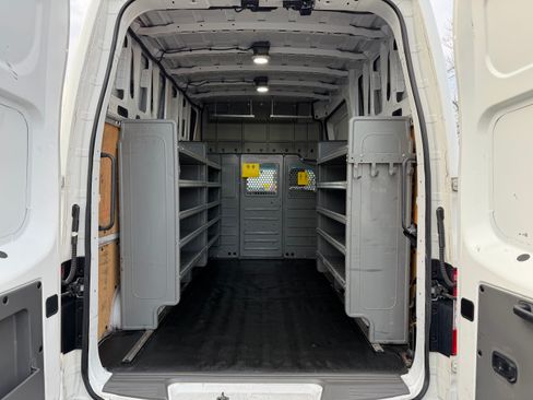 Used 2021 Nissan NV image 7
