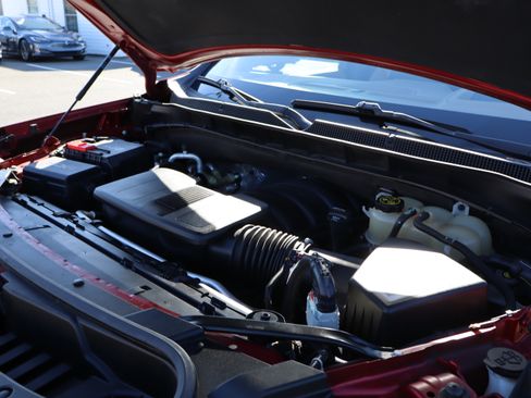 Used 2021 Chevrolet Suburban Premier image 48