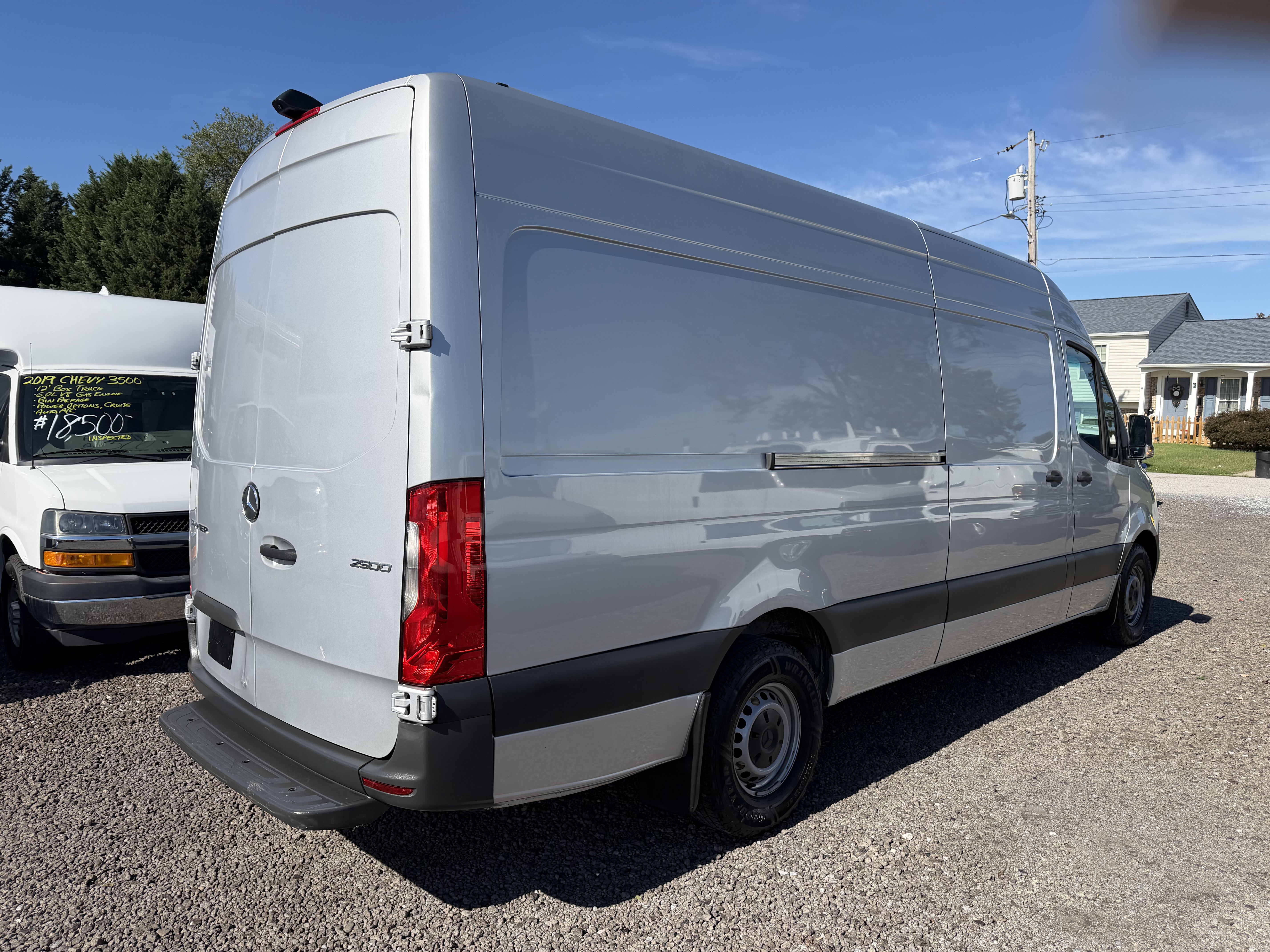 Used 2022 Mercedes-Benz Sprinter 2500 170 Cargo image 5