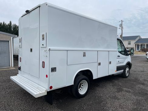 Used 2018 Ford Transit 350 image 4