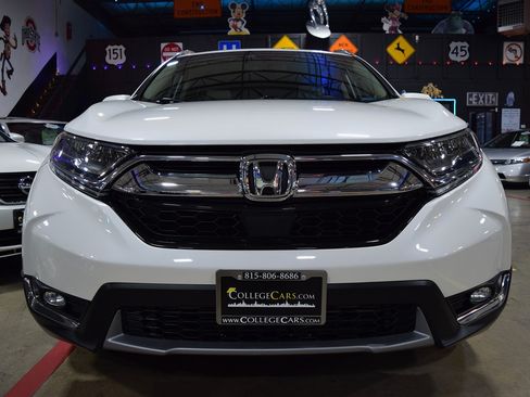 Used 2018 Honda CR-V Touring image 10